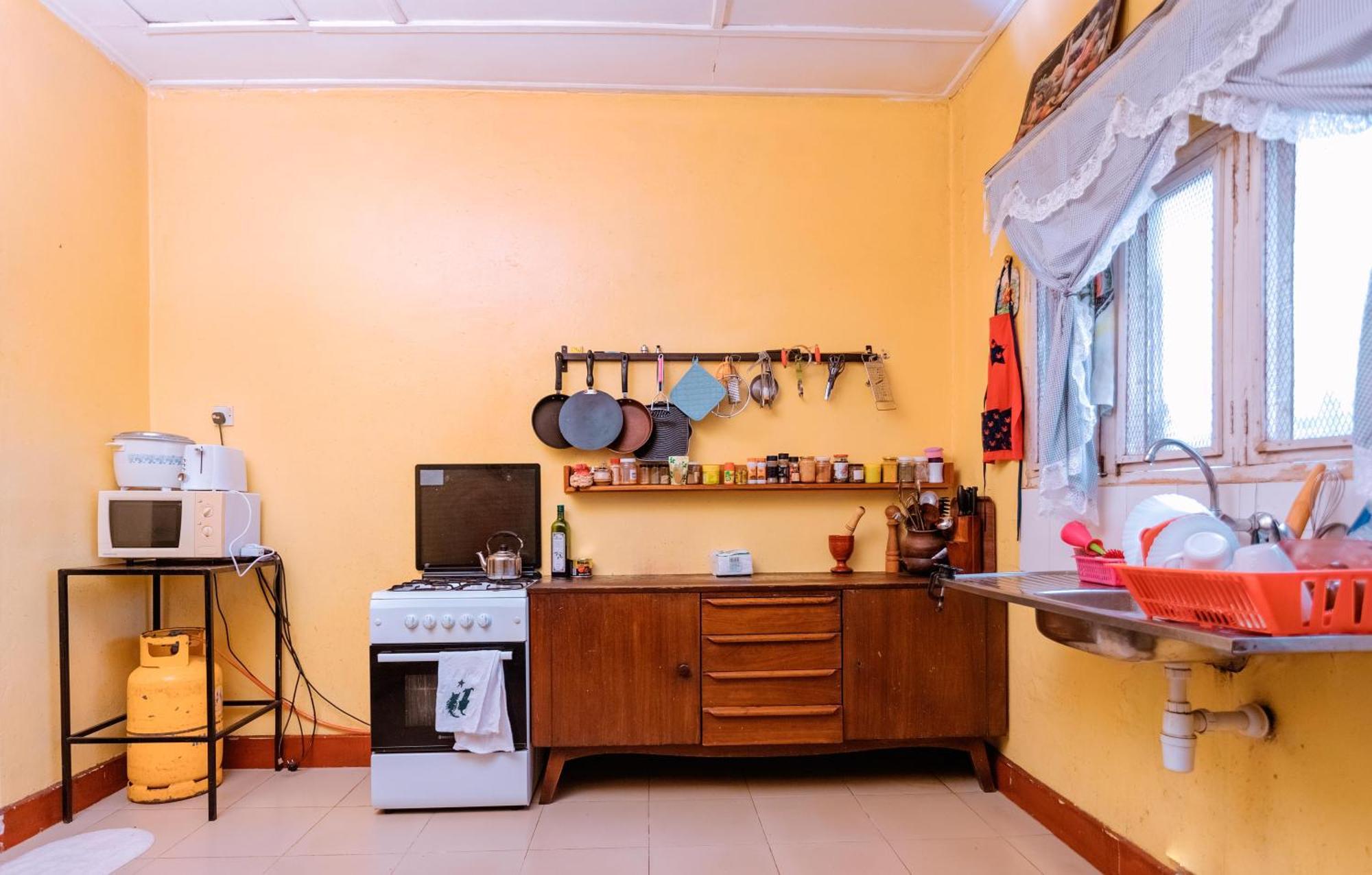 Faraja Homestay- Seamless Comfort In The Heart Of The City - Free Wifi, Warm Hospitality, And Local Delights Await Moshi Buitenkant foto